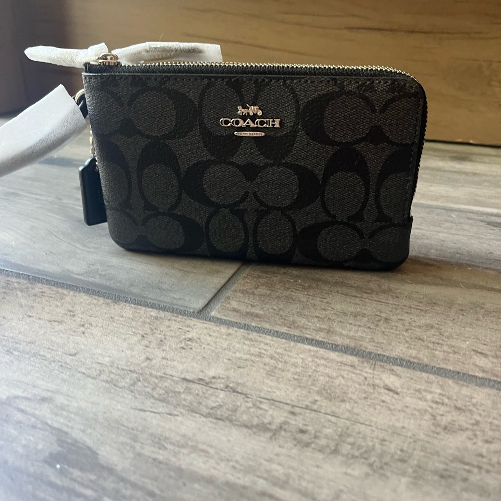 Coach zipper wallet/clutch